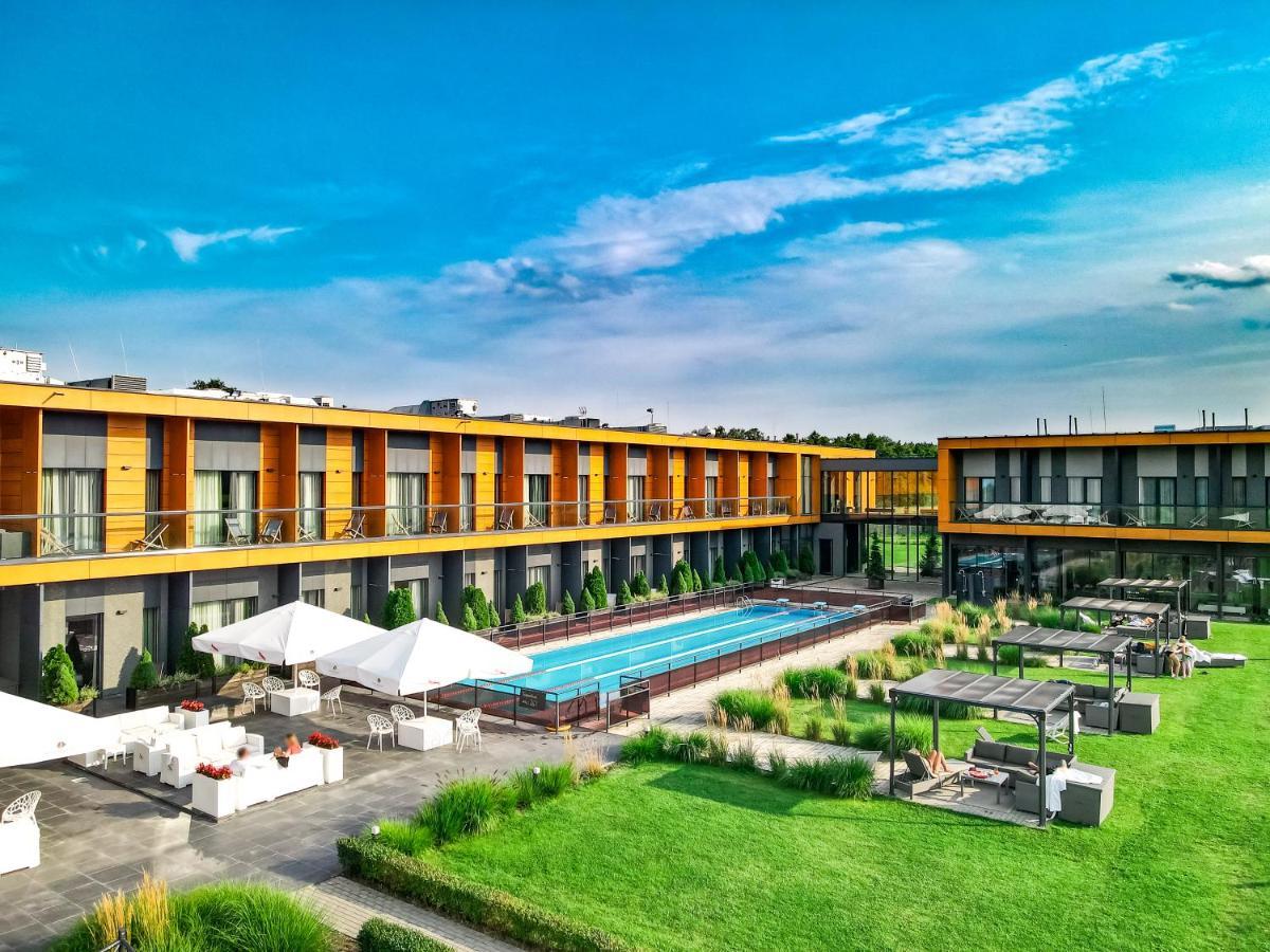 Hotel Bonifacio Spa&Sport Resort Sochocin Exterior foto